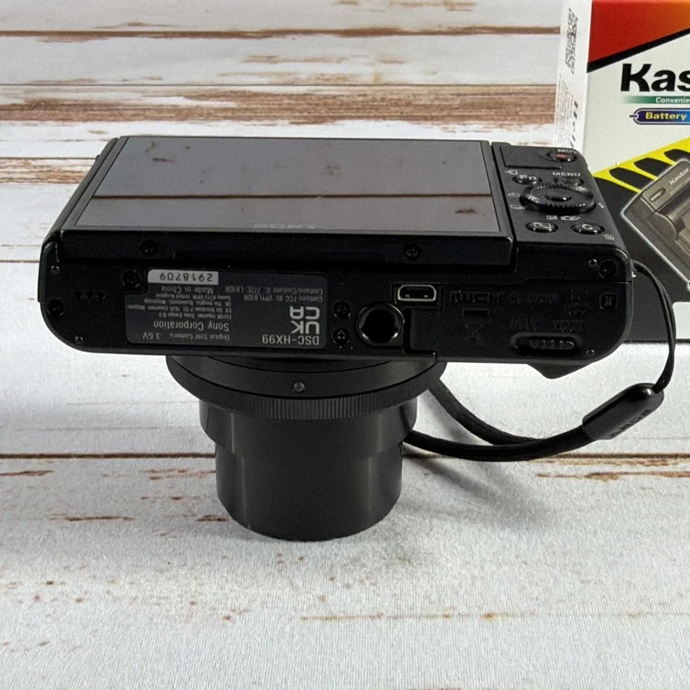 Sony DSC-HX99 18.2MP 4K Digital Camera For Parts Repair New Battery Charger